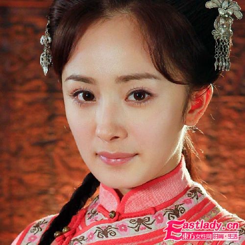 楊冪[宮]清新妝 催旺桃花運(yùn)