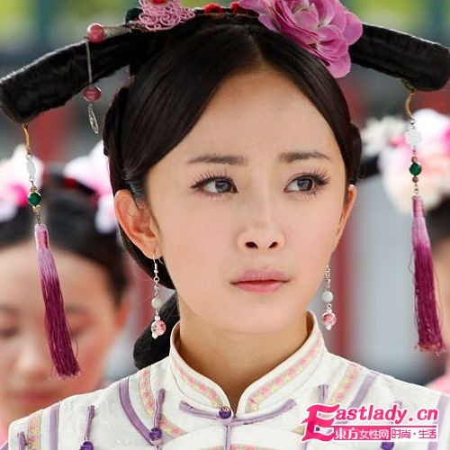 楊冪[宮]清新妝 催旺桃花運