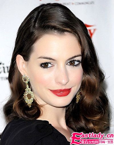 女星演繹 2011最潮魅惑紅唇女