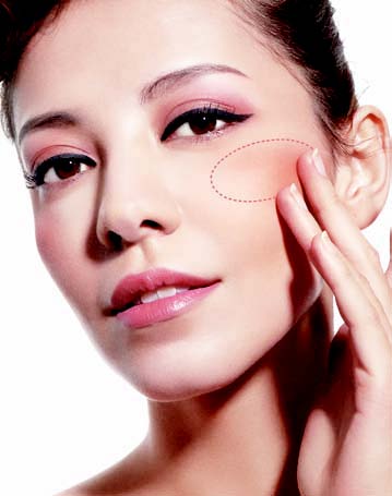 腮紅畫法 變身人見人愛完美臉型