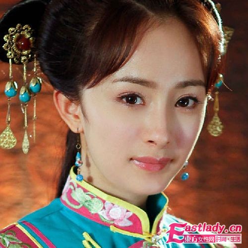 楊冪[宮]清新妝 催旺桃花運