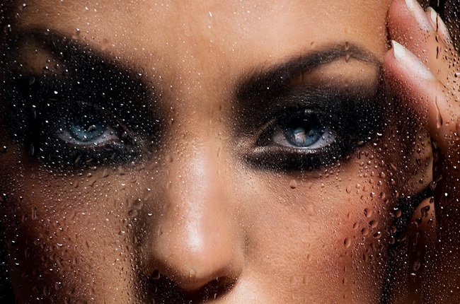 桑拿天如何打造持久妝容