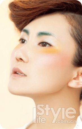 盛夏彩妝look定有你沒(méi)發(fā)現(xiàn)的秘密