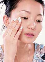 如何畫眼線視頻教程讓你輕松學(xué)