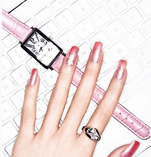 OL最IN的美甲 Office淑女風范呼之欲出