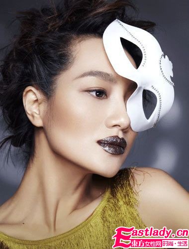 名嘴朱丹顛覆形象演繹時髦搖滾范兒