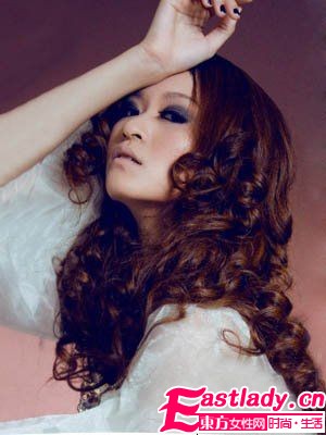 17款代表美妝 新年換妝煥花樣