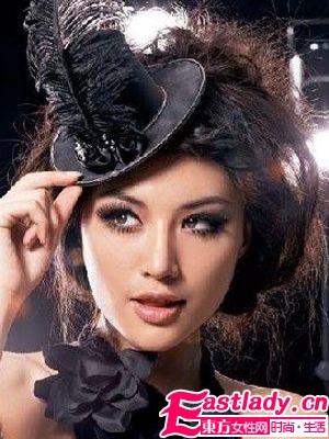 2011新派煙熏 妝 出撩人派對Queen