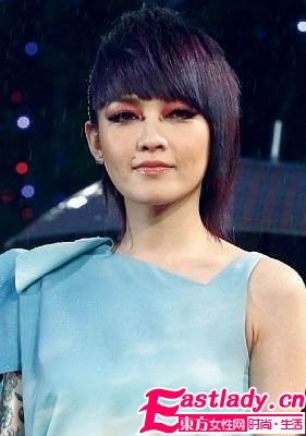 女星[妝]強(qiáng)勢(shì) 全球權(quán)勢(shì)女大盤點(diǎn)