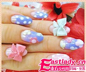 不敗的經(jīng)典 美甲也有圓點(diǎn)控