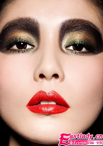 時(shí)下至in四色眼影 演繹更多可能性