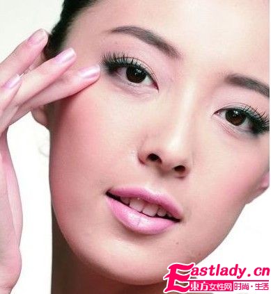 7大給力秘笈 妝出艷羨小V臉