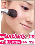 光澤度UP 8步妝出少女般粉嫩感