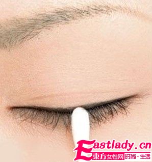 潮流眼妝新玩法 放大3倍不算大