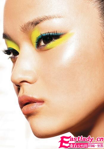 讓眼睛增亮變大的彩妝訣竅