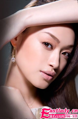 精致偽 妝 術消滅熟女所有問題