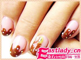 不敗的經(jīng)典 美甲也有圓點(diǎn)控