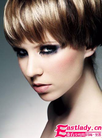 大牌金屬系妝容 為寒冷冬日升溫