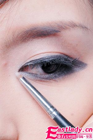 桃花滾滾來(lái) 妝 無(wú)辜電眼美妞