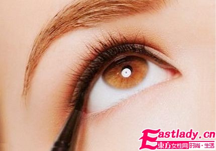 淺淺小幸福 6步[妝]出透氣森林系