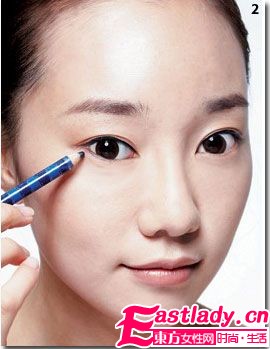 小眼瞬間無限大 4個眼線小技巧