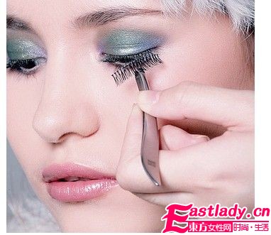 麻豆示范 [妝]出寒冬日系新派煙熏