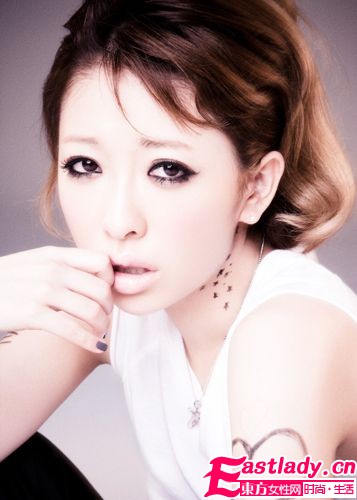 桃花滾滾來 妝 無辜電眼美妞