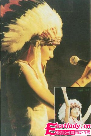 尋找100分王菲 演唱會造型大盤點(組圖)