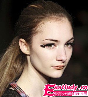 2010秋冬彩妝 個(gè)性破格視覺系