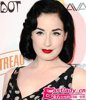 慵懶魅力 明星示范萬(wàn)圣節(jié)彩妝靈感