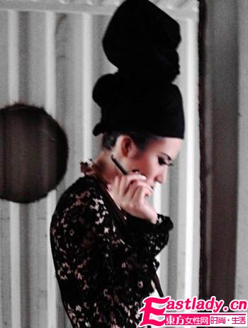 何潔PK李霄云 超女造型清新or雷人