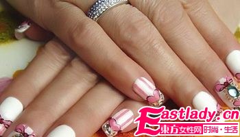 儒雅冬日 溫暖奶茶在指尖飄香