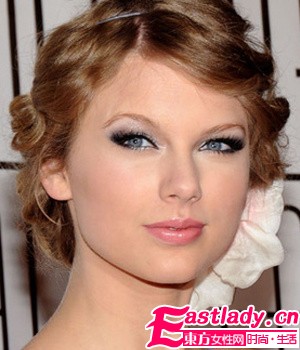 慵懶魅力 明星示范萬圣節(jié)彩妝靈感