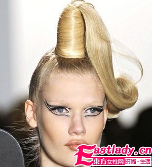 2010秋冬彩妝 個(gè)性破格視覺系