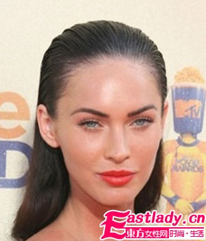 性感女神Megan Fox教你11堂美妝課(組圖)