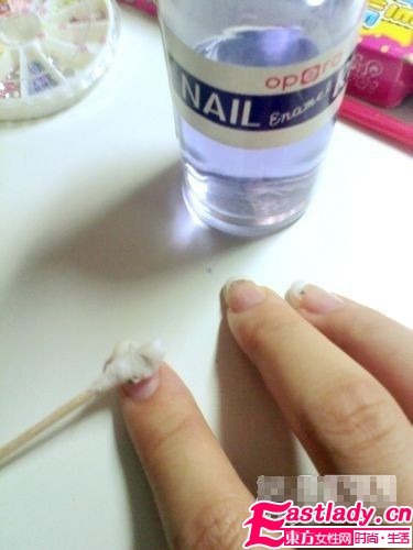 美甲達人手把手教你百搭法式美甲