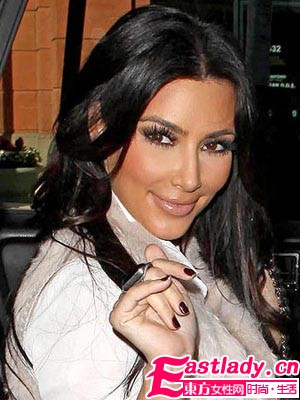 時尚Icon初秋8款甲色女星大愛