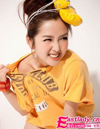 何潔PK李霄云 超女造型清新or雷人