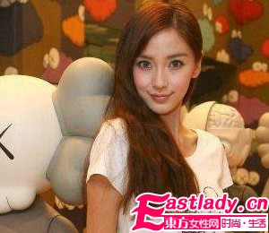 65歲立變25歲 女明星玩轉(zhuǎn)裝嫩妝(組圖)