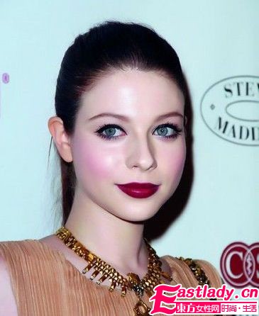 15位美人親身示范初冬潮流美妝