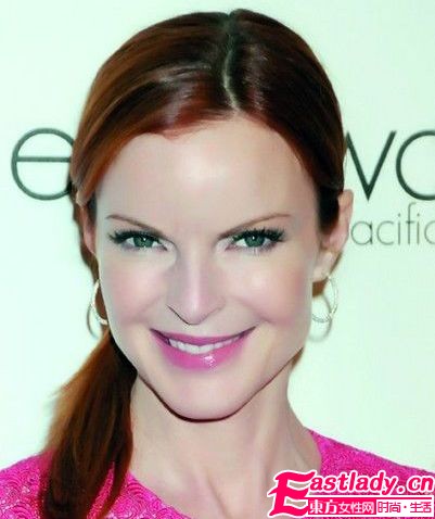 15位美人親身示范初冬潮流美妝