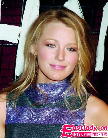 優(yōu)雅風(fēng)情 盤點(diǎn)好萊塢女星最新風(fēng)情立體妝容(組圖)