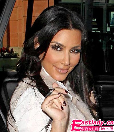 明星美甲也瘋狂 魅惑新色齊登場