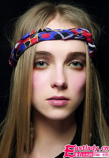 T臺(tái)美妝靈感 讓日常妝容更起范