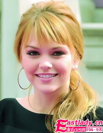 潮妞志 國(guó)外女星冬日刮起暖調(diào)風(fēng)