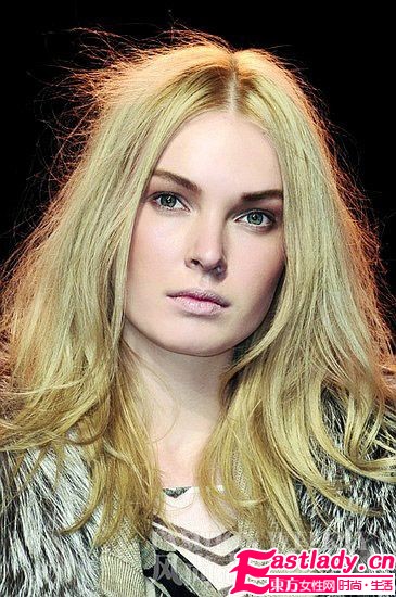 T臺(tái)美妝靈感 讓日常妝容更起范