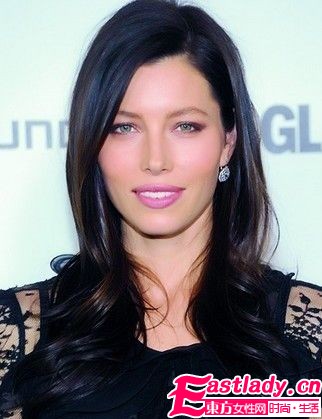 潮妞志 國外女星冬日刮起暖調風