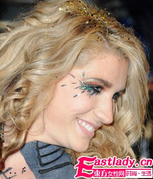 慵懶魅力 明星示范萬(wàn)圣節(jié)彩妝靈感(組圖)