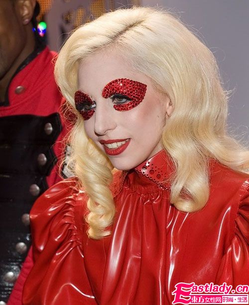 驚艷誘惑 明星萬(wàn)圣節(jié)妝容清單