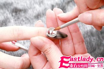 重口味 金屬鉚釘至酷美甲